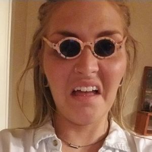 Meet your Posher, Erika